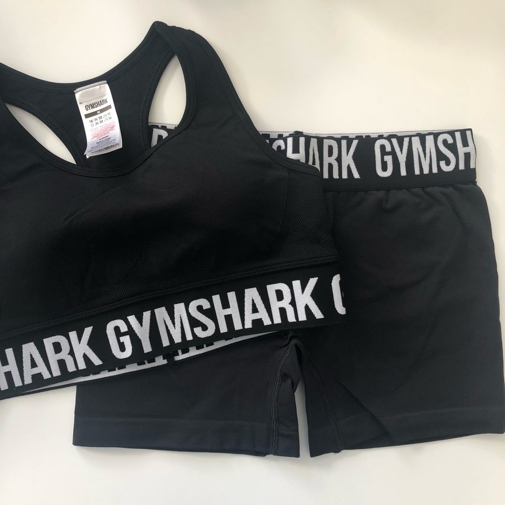 Gymshark M/M Fit Seamless Shorts & Flex Seamless Sports Bra